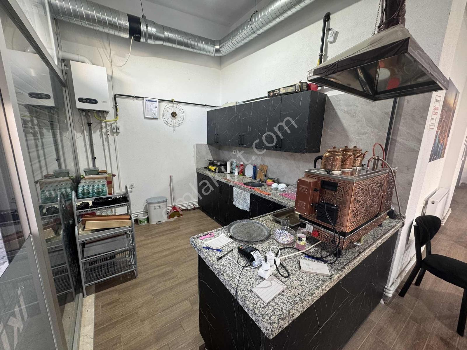 Mavigöl Mh Cumhuriyet Caddesinde Kiralık 100m2 Dükkan Cadde Üstü - Görsel 6