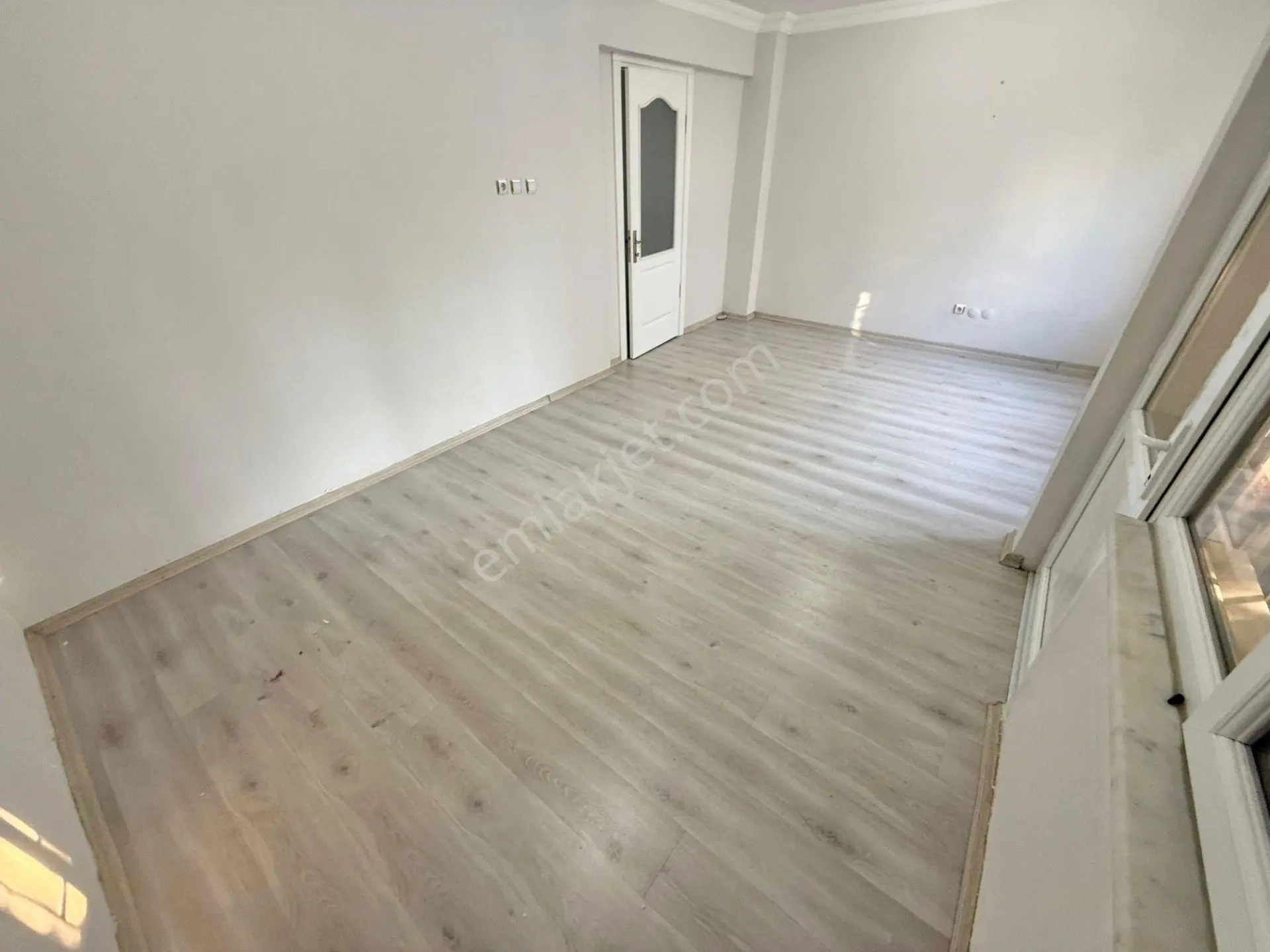 Yükselden Akçay Merkezde Ayrı Mutfaklı Bahçe Kullanımlı 2+1daire - Görsel 14