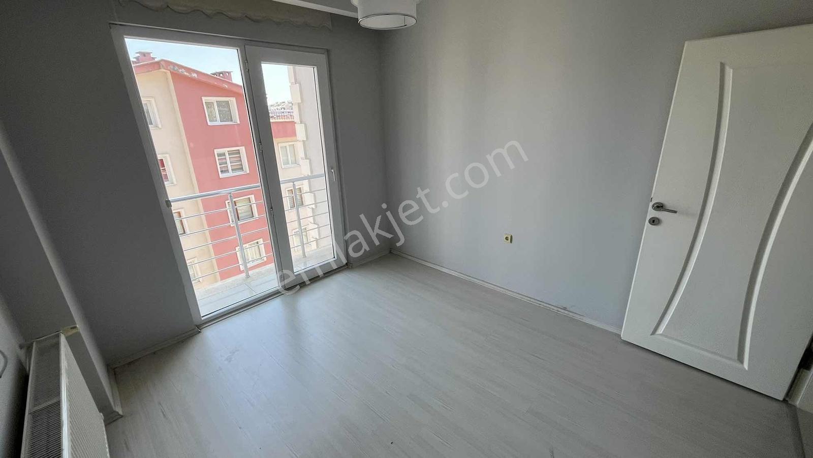 Monopoly Gayrımenkulden Tramvaya 50m Mesafede 3+1 Kiralık Daire - Görsel 12