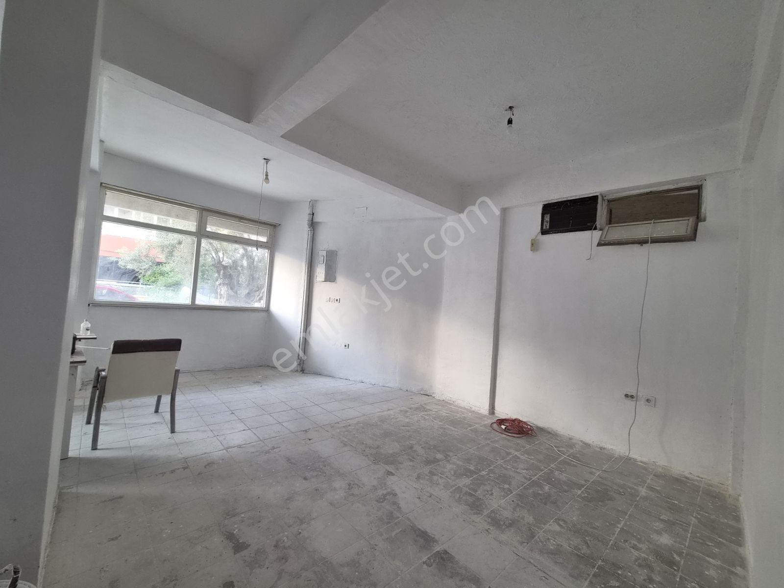 Akçay Yasa Arkası 170 M² Kurumsala Uygun Satılık İş Yeri - Görsel 2