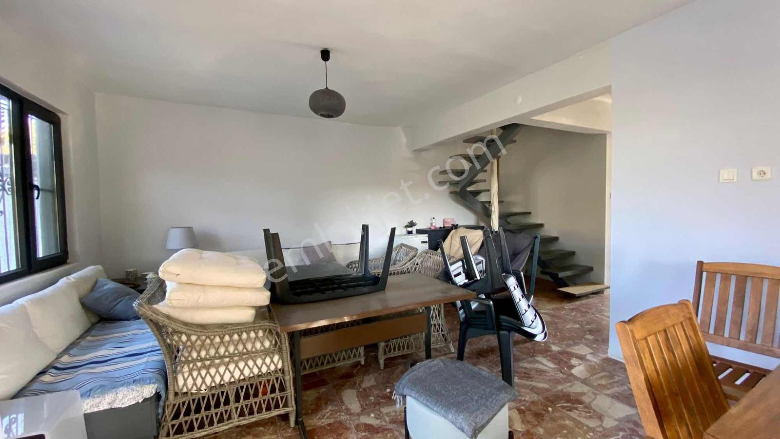 Ayvalık Sahilkent Mevkiinde 380m2 Arsa İçinde 4+1 Satılık Villa - Görsel 13
