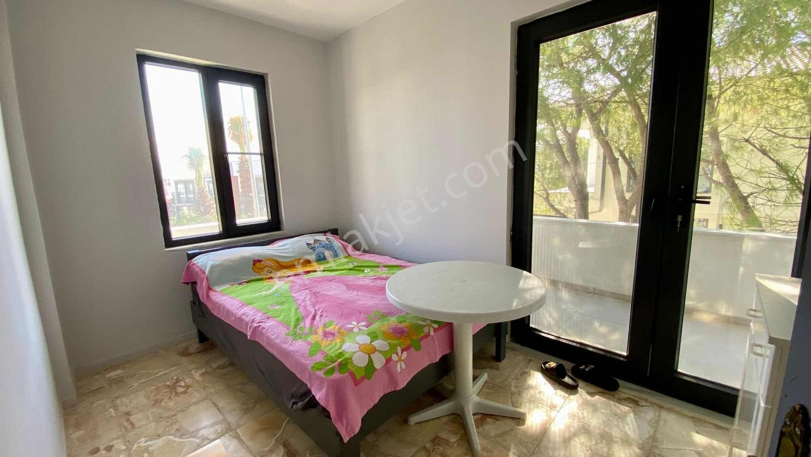 Ayvalık Sahilkent Mevkiinde 380m2 Arsa İçinde 4+1 Satılık Villa - Görsel 33