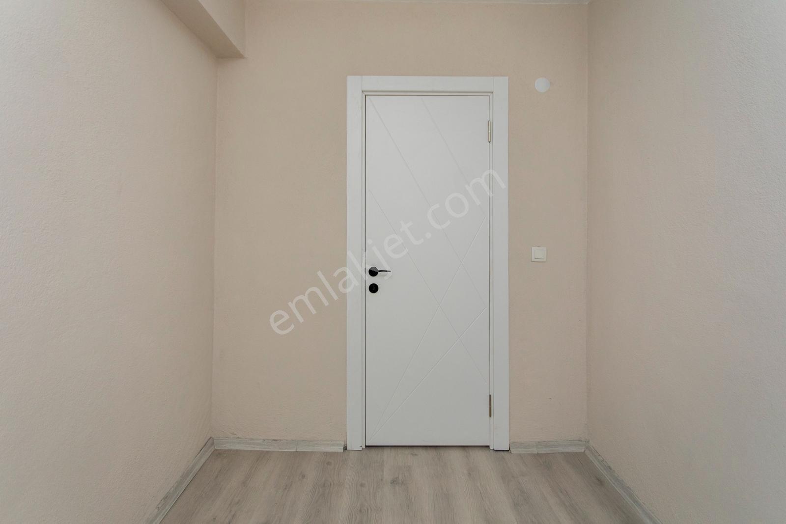 Foça Kazım Dirik Mah. Satılık 2+1 Bahçe Katı Daire - Görsel 13