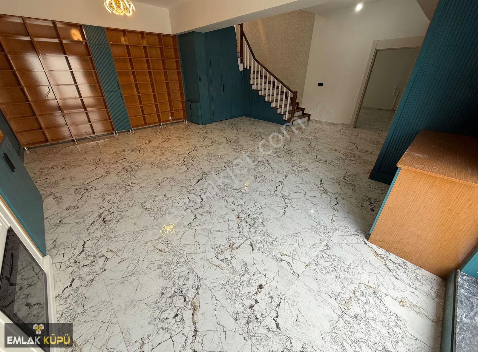 Bağlıca Mahallesi'nde Satılık 5+1 Merkezi Lokasyonda Villa - Görsel 28
