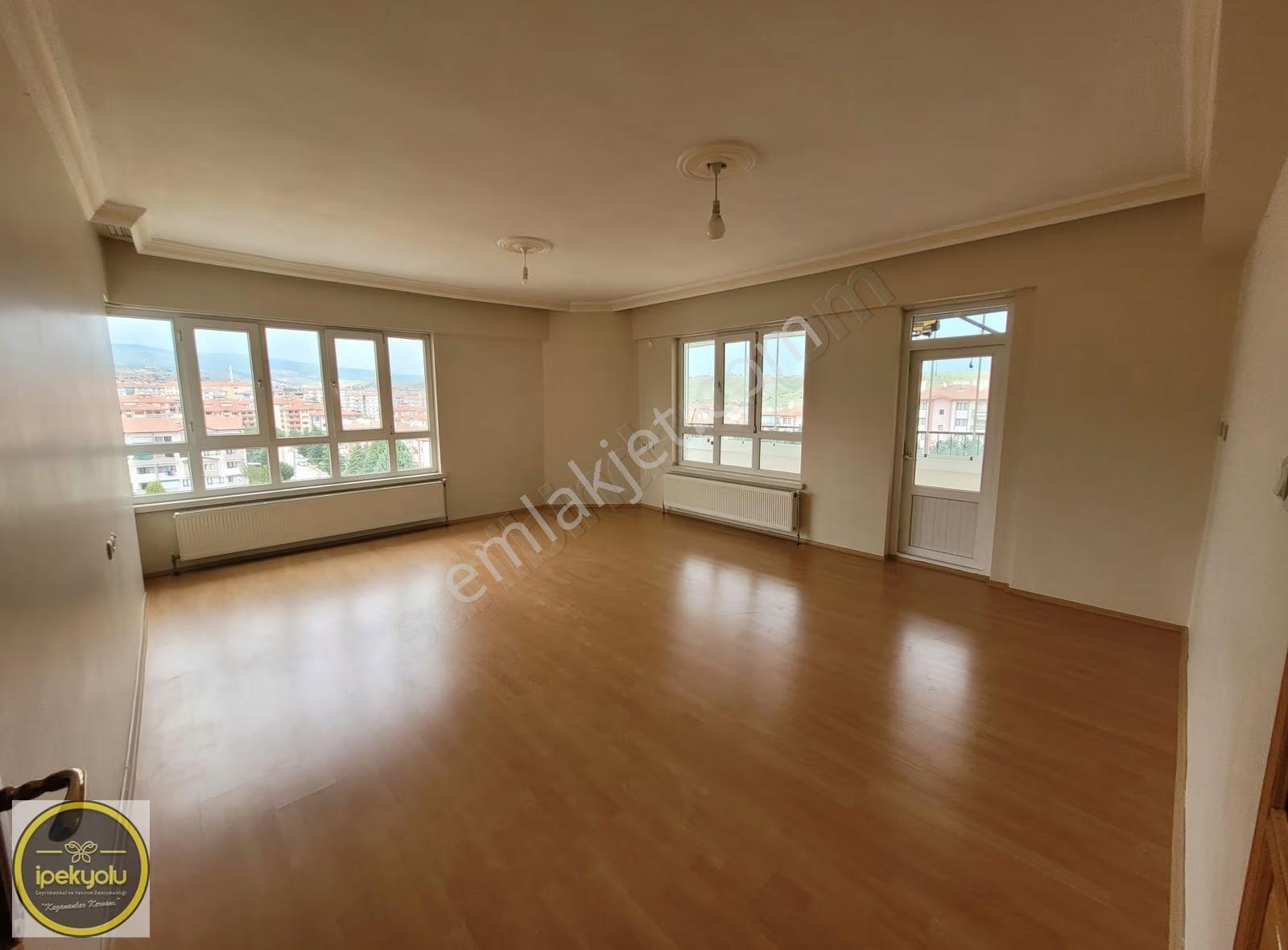 İpekyolu Gayrimenkulden İpekyolu Sitesinde 3+1 Kiralık Daire - Görsel 25
