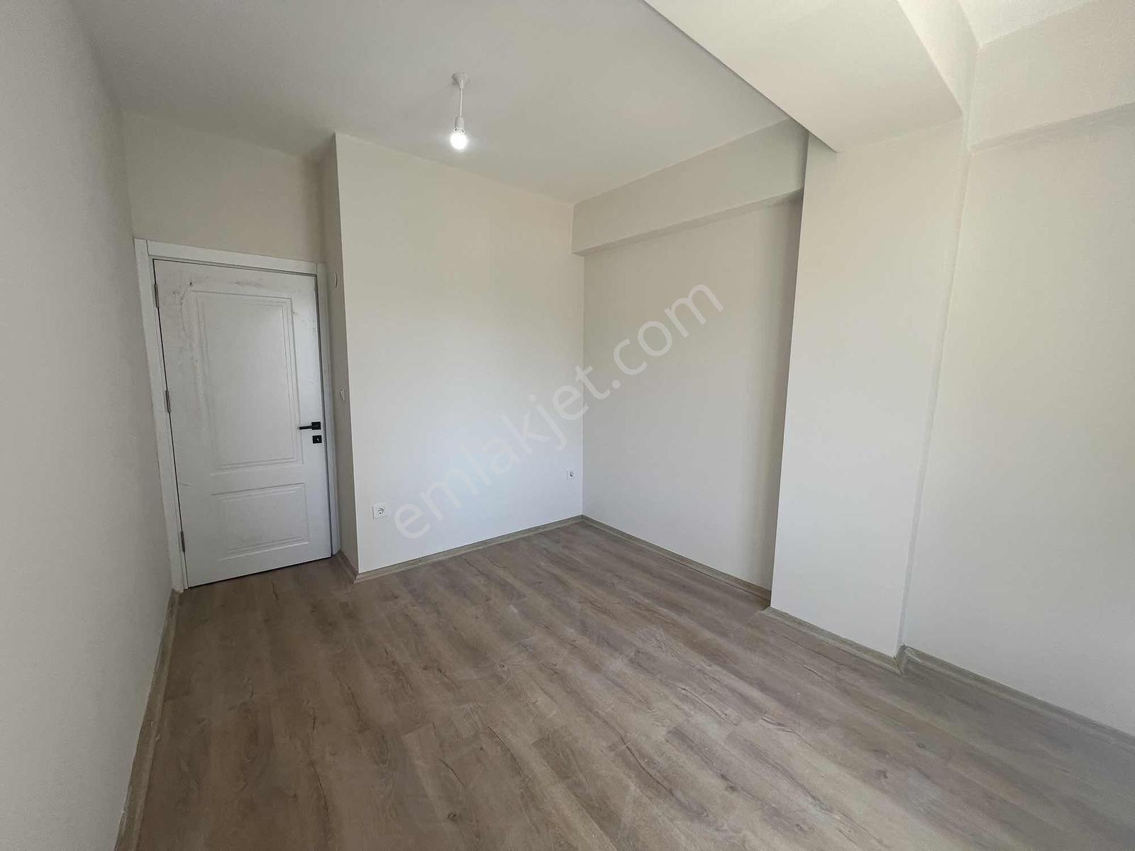 Kapaklı Yunus Emre Mahallesinde 2+1 Ara Kat Sıfır Daire - Görsel 9