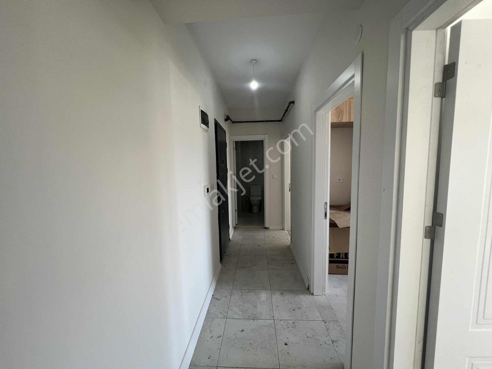 Kapaklı Yunus Emre Mahallesinde 2+1 Ara Kat Sıfır Daire