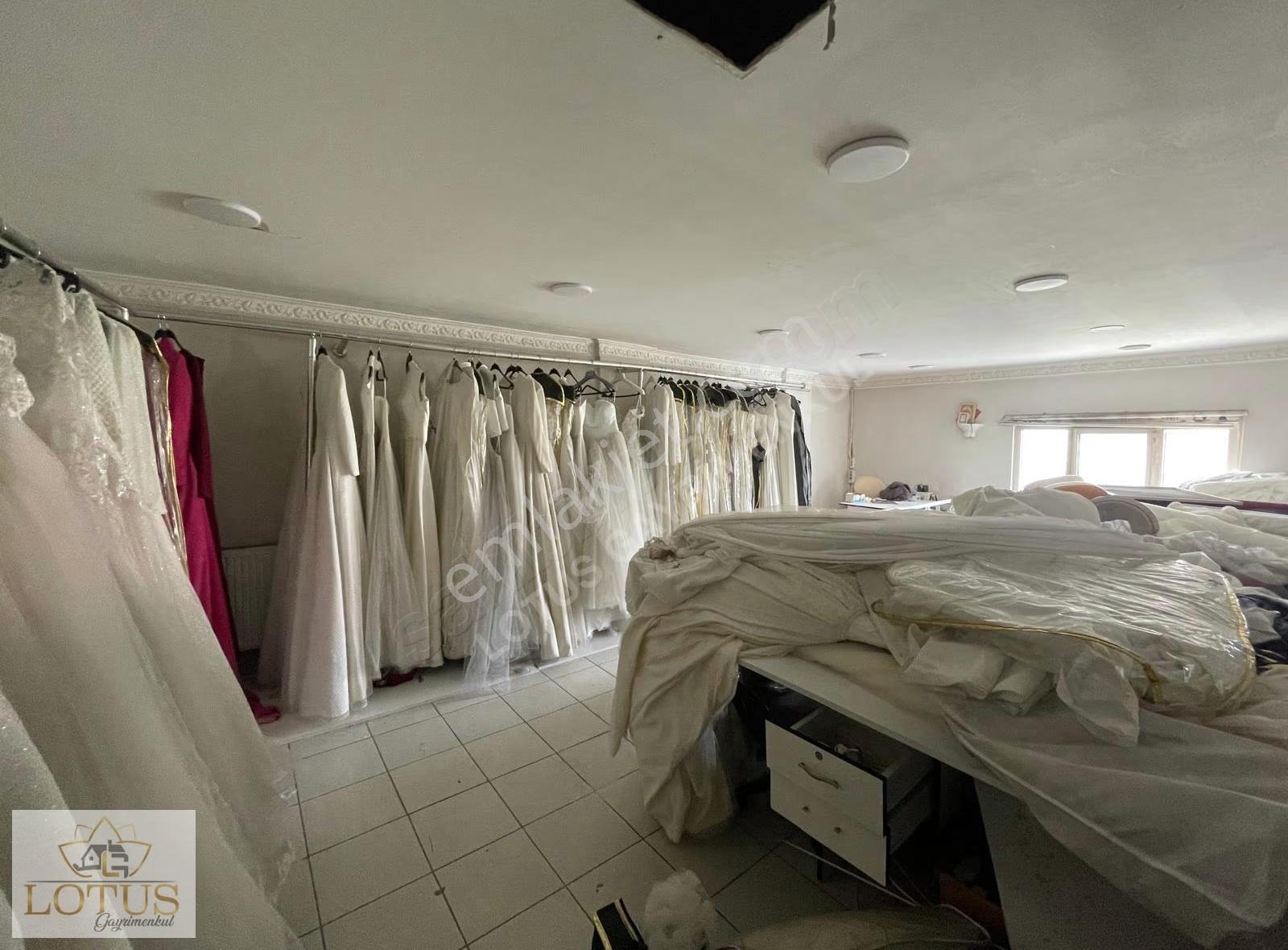 Bekirdere Merkez İkinci Kat 220 M2 Kiralık Dükkan - Görsel 2