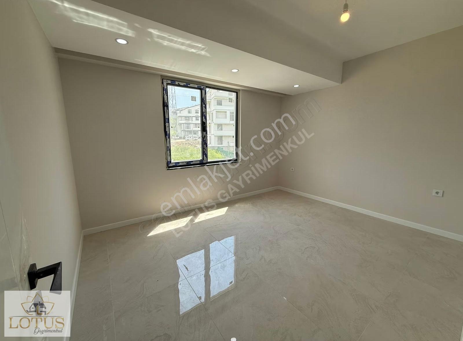 Başiskele Yeşilyurt Merkezi Konum Kiralık 2+1 Arakat Daire - Görsel 9
