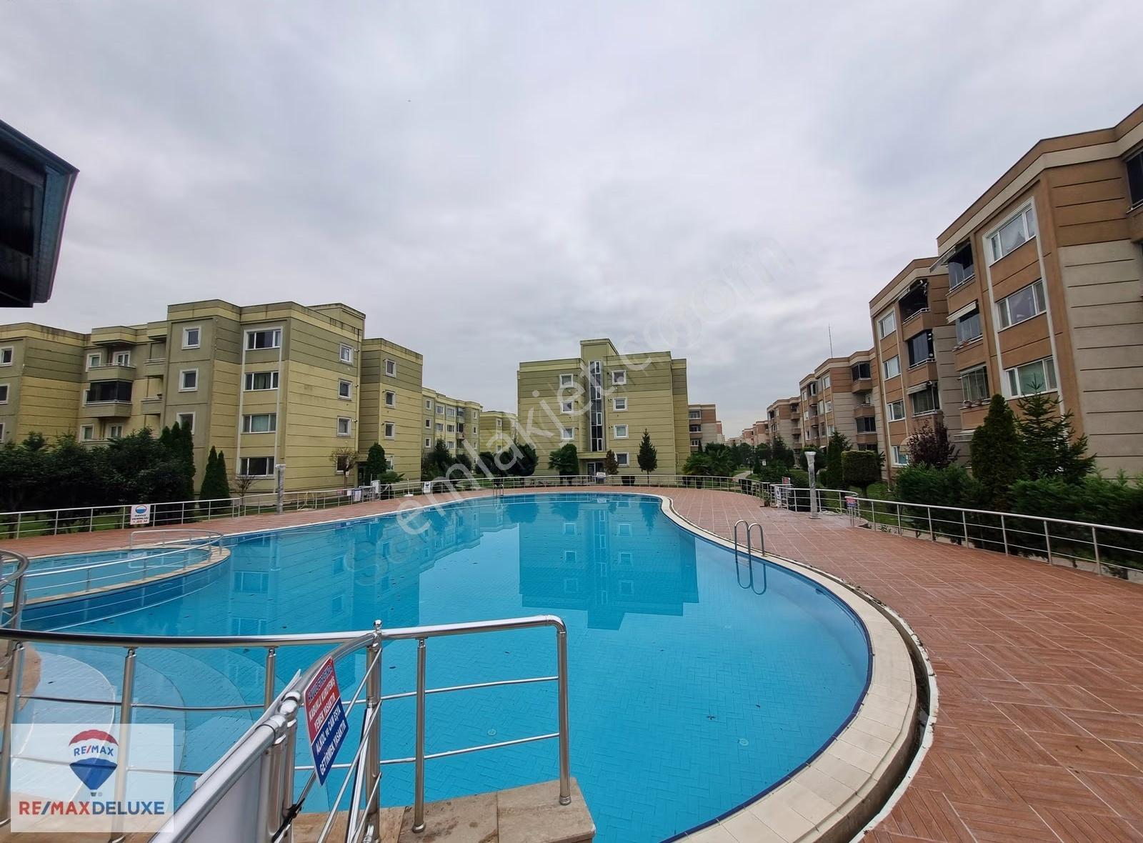 İztop Park Evleri 831.ada Kiralık Full Eşyalı 3+1 Daire