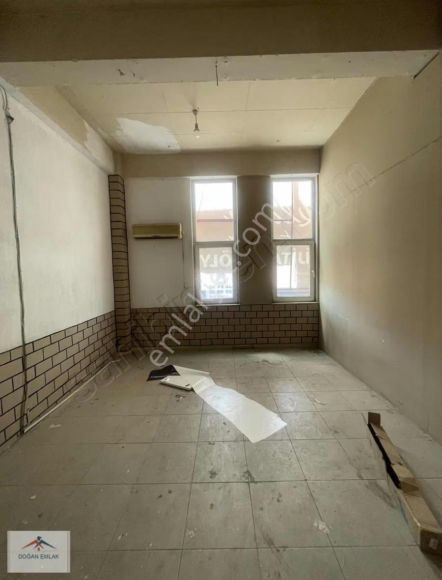 Manisa Yunusemre Tekstilciler Sitesinde Kiralık 250m2 Dükkan - Görsel 3