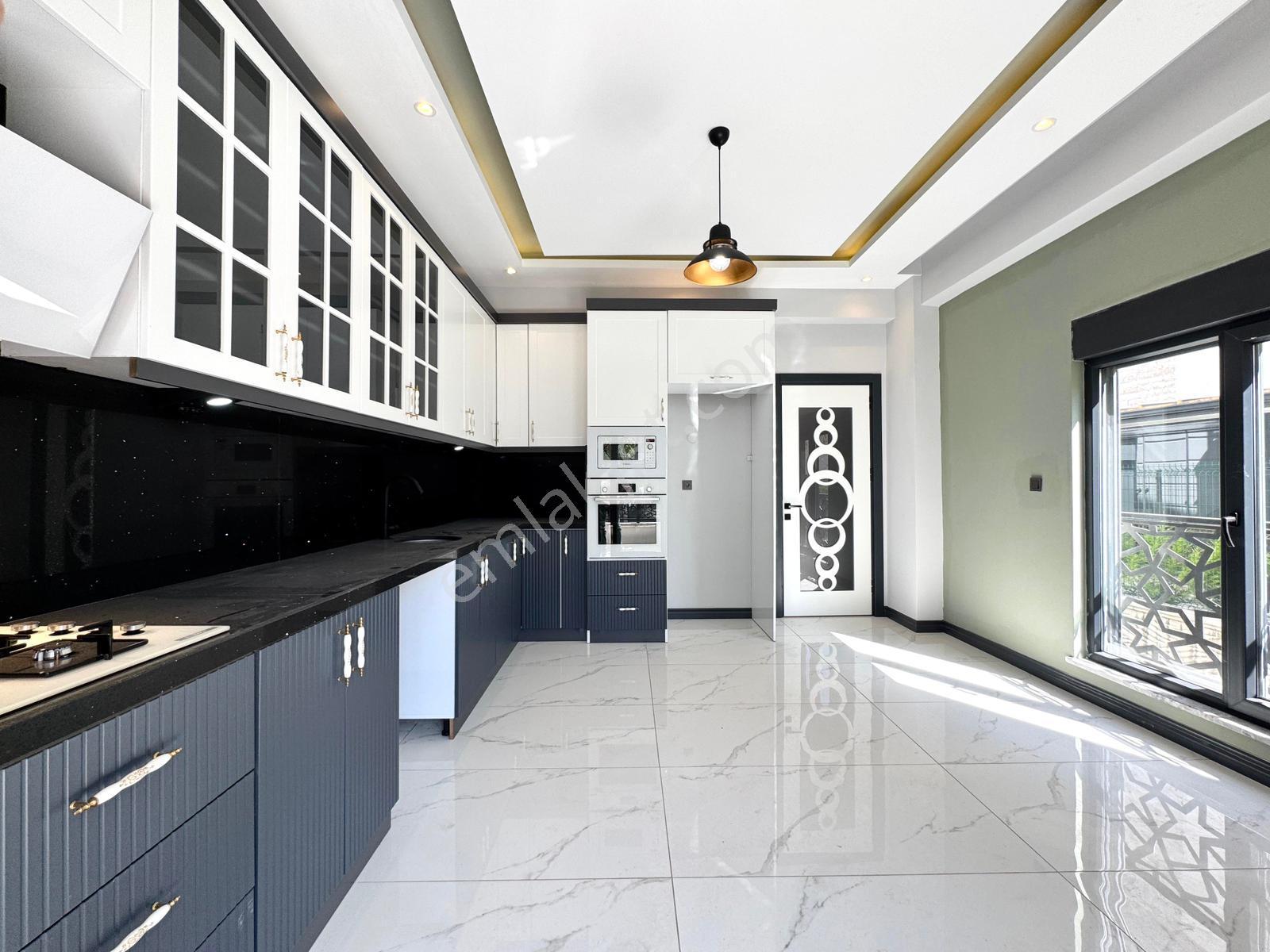 🏡 Referans'tan Zeytinli'de Doğa Manzaralı Ön Cephe Modern Tasarımlı 4+1 Villa - Görsel 28