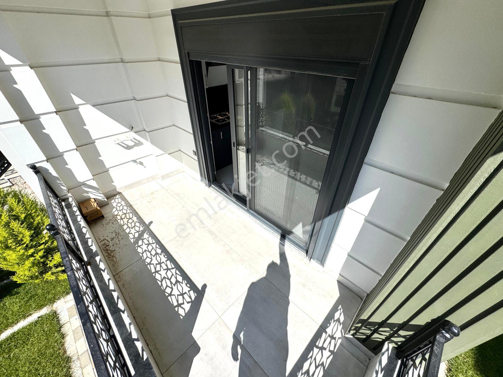 🏡 Referans'tan Zeytinli'de Doğa Manzaralı Ön Cephe Modern Tasarımlı 4+1 Villa - Görsel 22
