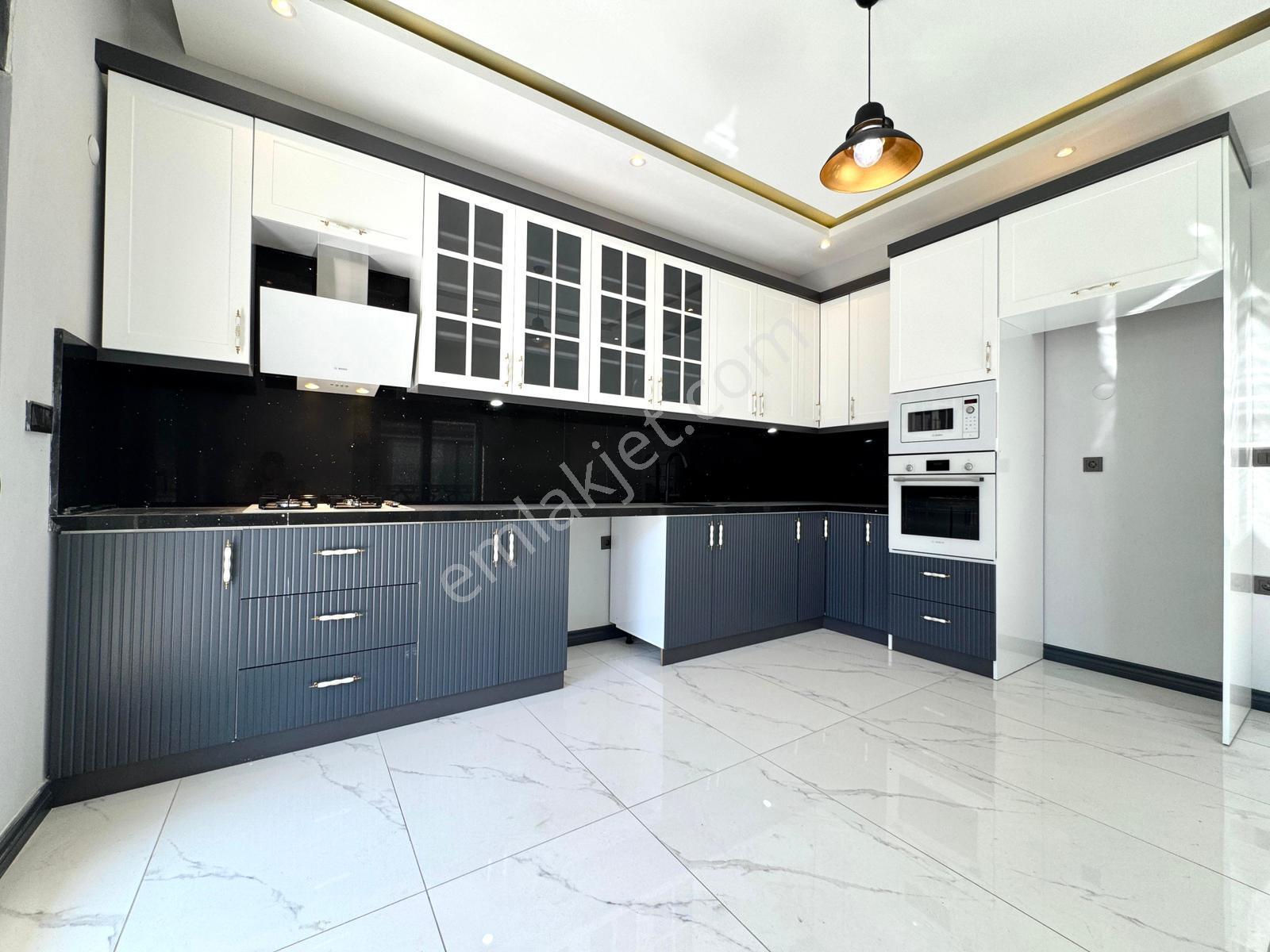 🏡 Referans'tan Zeytinli'de Doğa Manzaralı Ön Cephe Modern Tasarımlı 4+1 Villa - Görsel 13