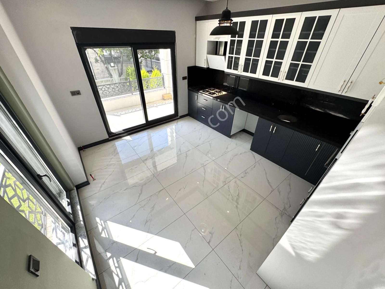 🏡 Referans'tan Zeytinli'de Doğa Manzaralı Ön Cephe Modern Tasarımlı 4+1 Villa - Görsel 20
