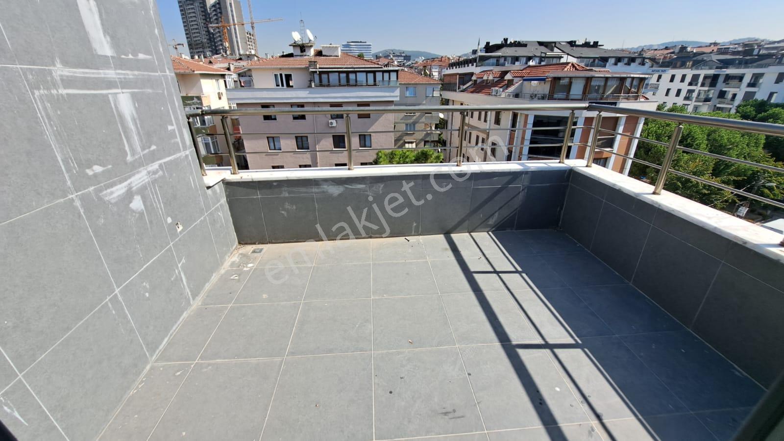 Uğur&uzman'dan Çınar'da 2+2 Teraslı Çift Girişli Kiralık Dubleks - Görsel 16
