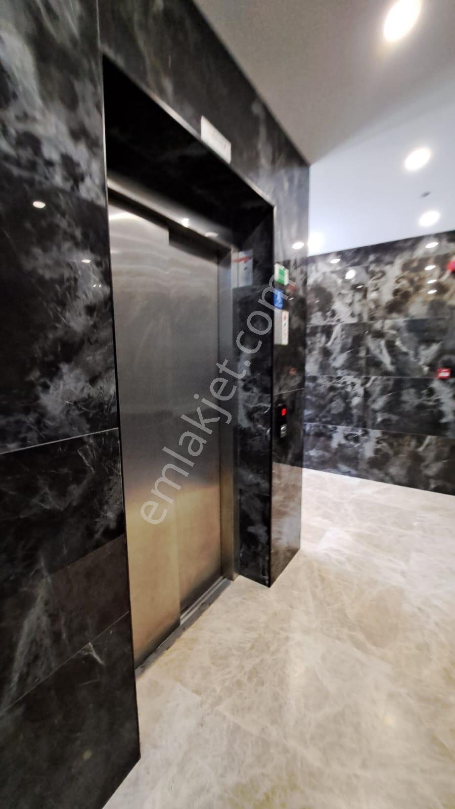 Uğur&uzman'dan Çınar'da 2+2 Teraslı Çift Girişli Kiralık Dubleks - Görsel 21