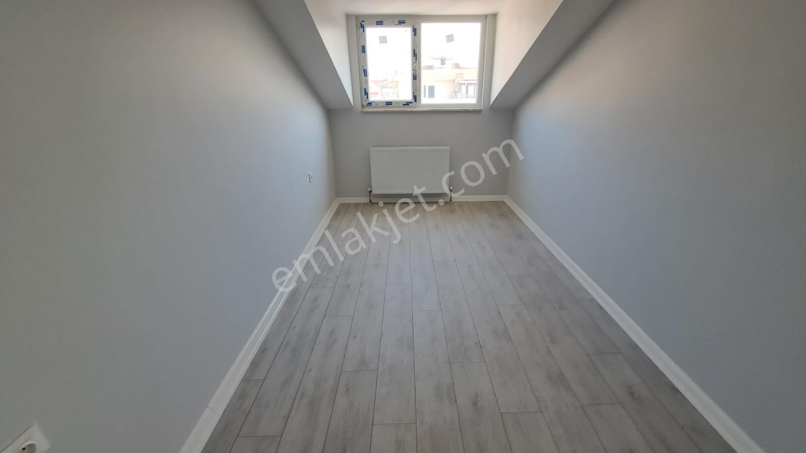 Uğur&uzman'dan Çınar'da 2+2 Teraslı Çift Girişli Kiralık Dubleks - Görsel 18