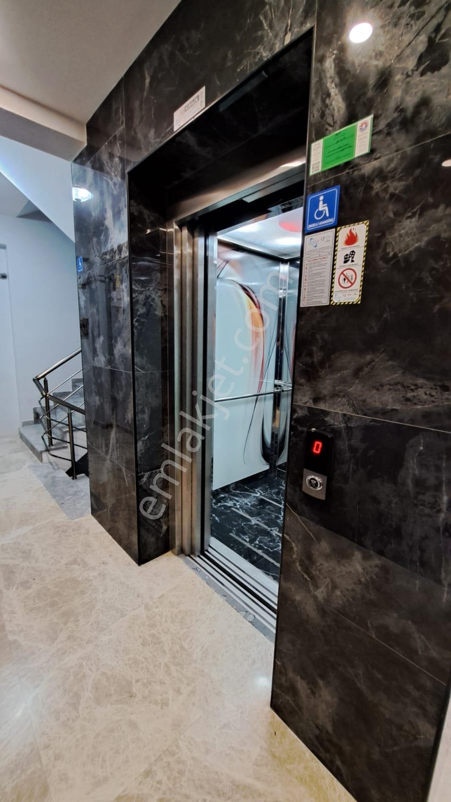 Uğur&uzman'dan Çınar'da 2+2 Teraslı Çift Girişli Kiralık Dubleks - Görsel 20