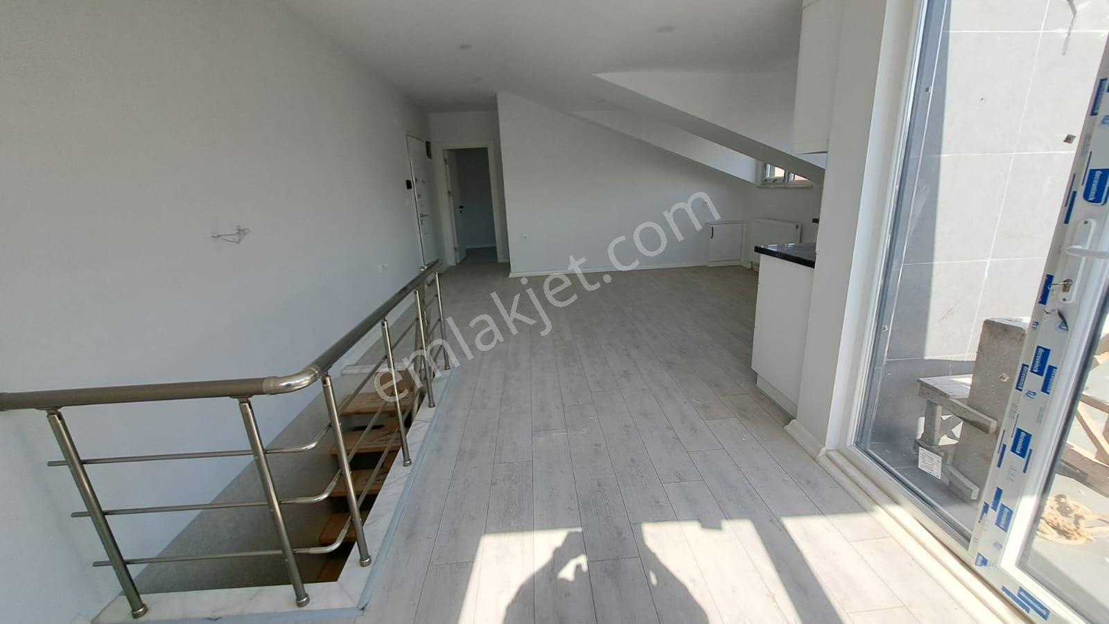 Uğur&uzman'dan Çınar'da 2+2 Teraslı Çift Girişli Kiralık Dubleks - Görsel 11