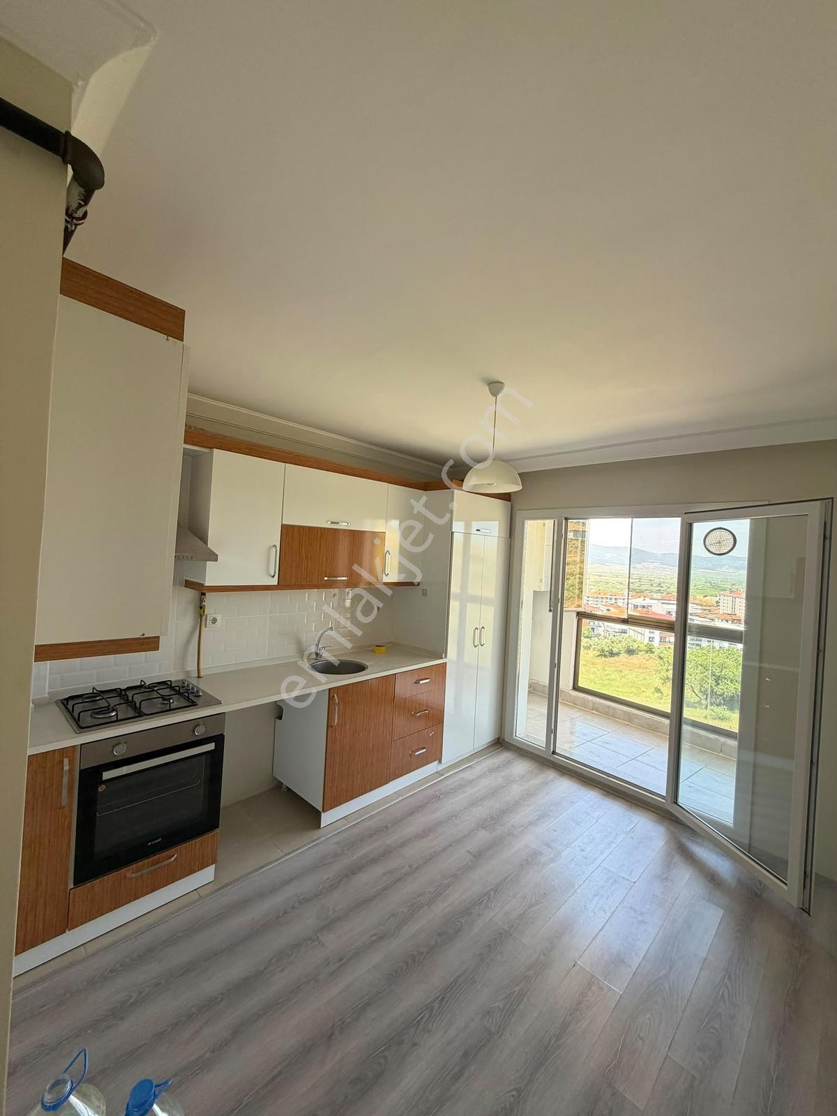 Zenginler'den Ergenekon'da Kiralık 3+1 140m2 Daire ! - Görsel 8