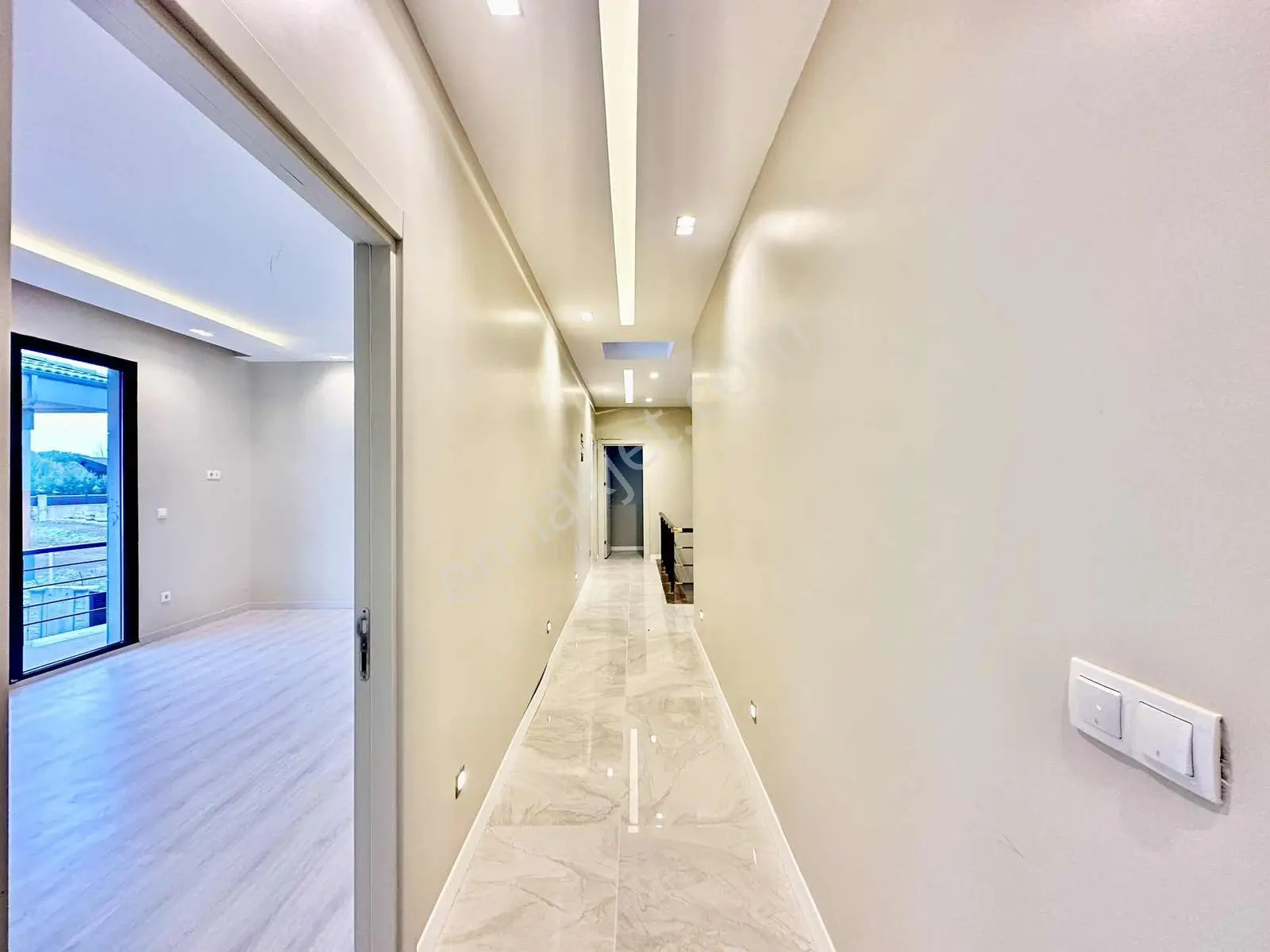 [kassel Yapı]iskanlı-580m2 Bahçe-sauna-havuz-köşe Müstakil Villa - Görsel 28