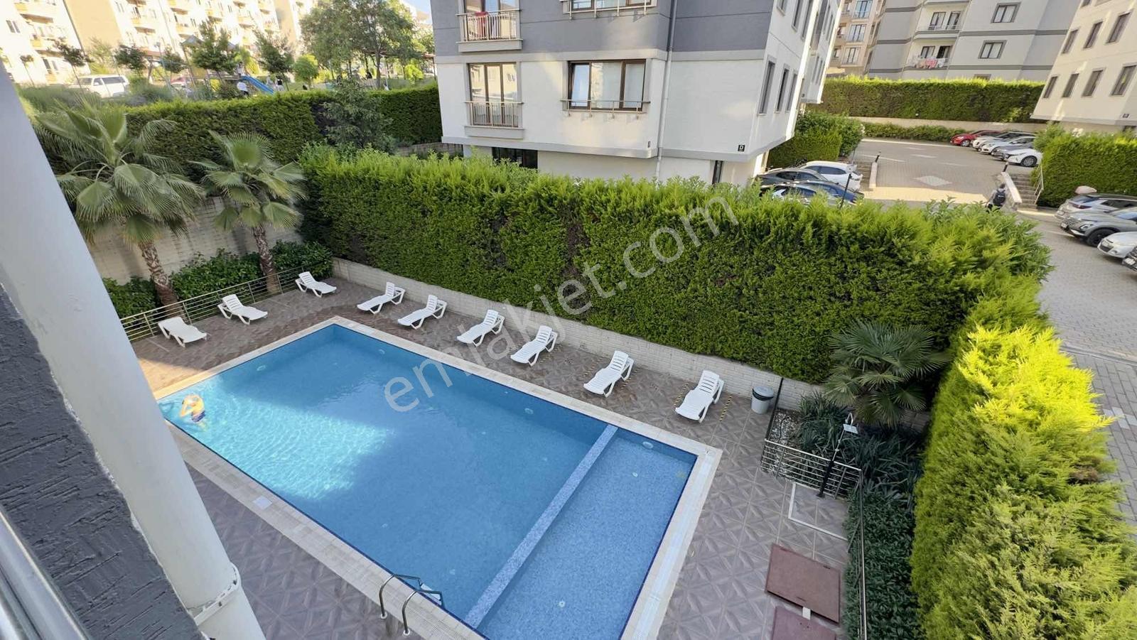 Dumlupınar Mh.ütopya Sitesi 4+1 Ara Kat Daire - Görsel 12