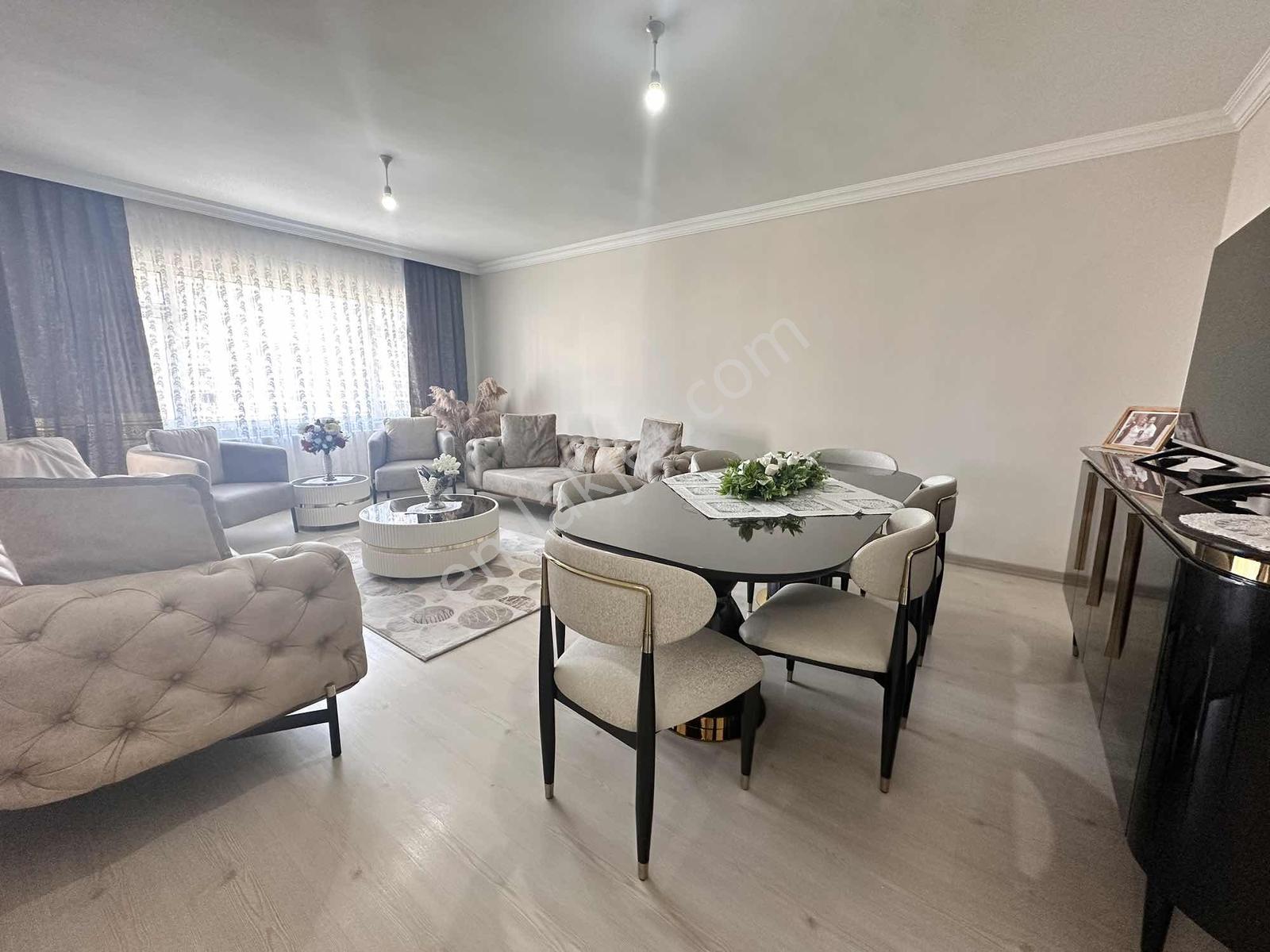Beylikdüzü Adakent Merkezde 3+1 Masrafsız Satılık - Görsel 2