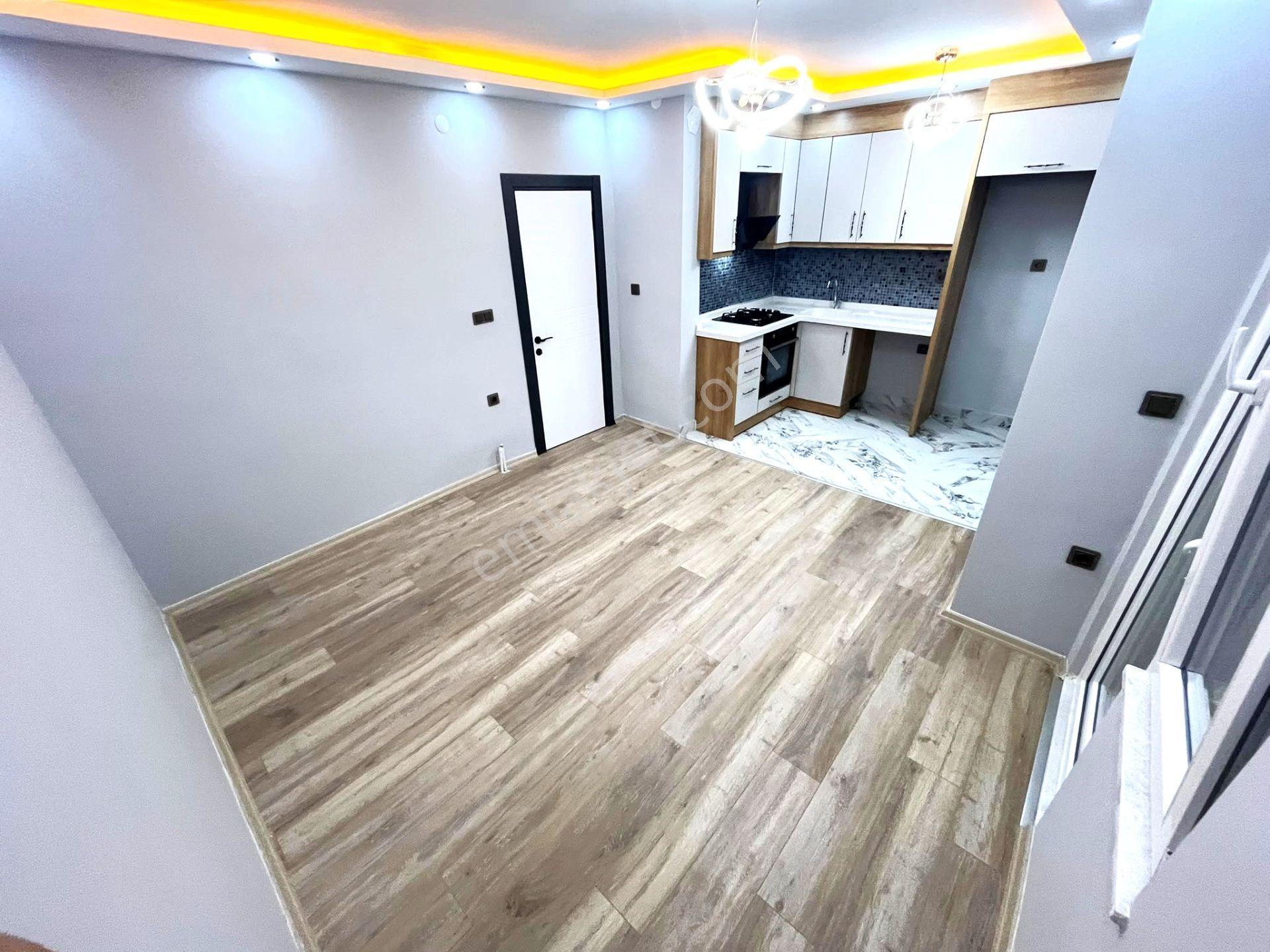 🔊altınoluk Merkez'de🔊aygül'den🔊 Denize Yakın Yüksek Krediye Uygun Giyinme Odalı 2+1 Satılık Daire - Görsel 3