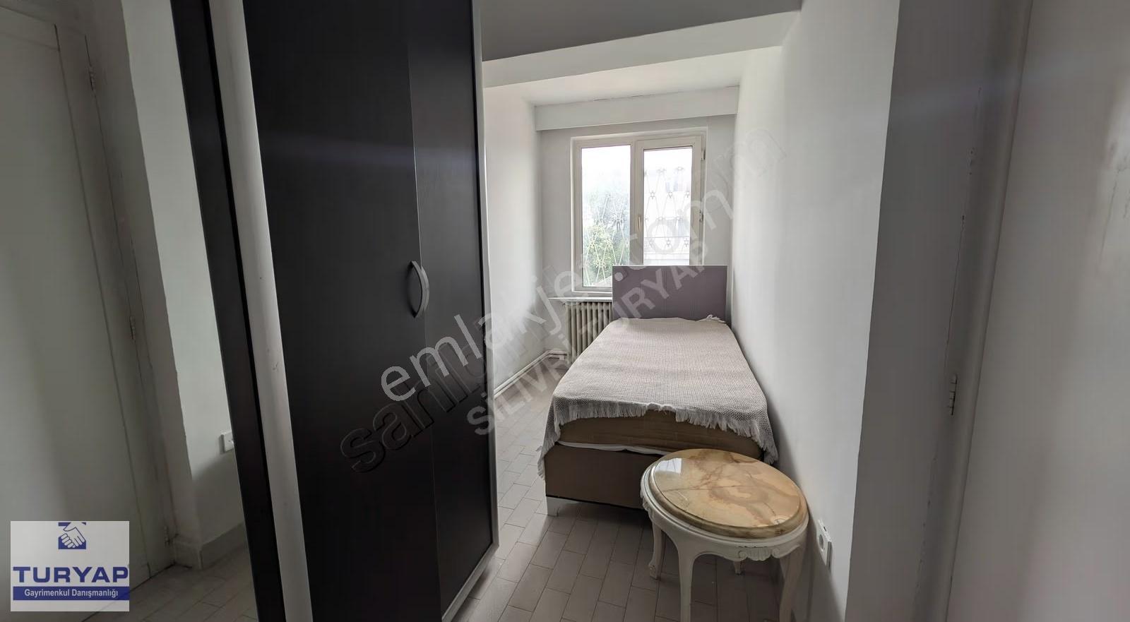 Turyap'tan Silivri'de Denize Sıfır Sitede Eşyalı 4+1 Villa - Görsel 18