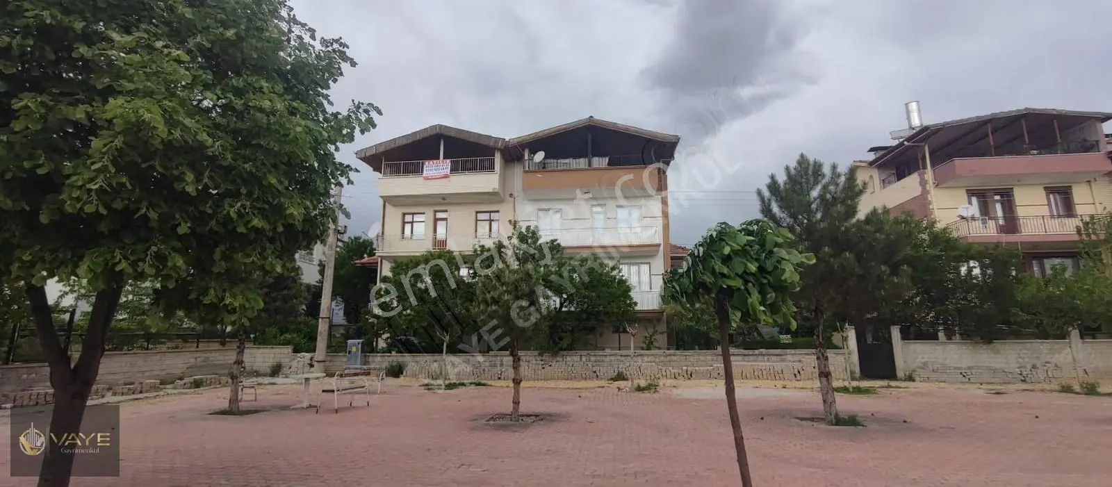 Vaye Gayrimenkul'den Hanaybaşı'nda Satılık Tripleks Villa