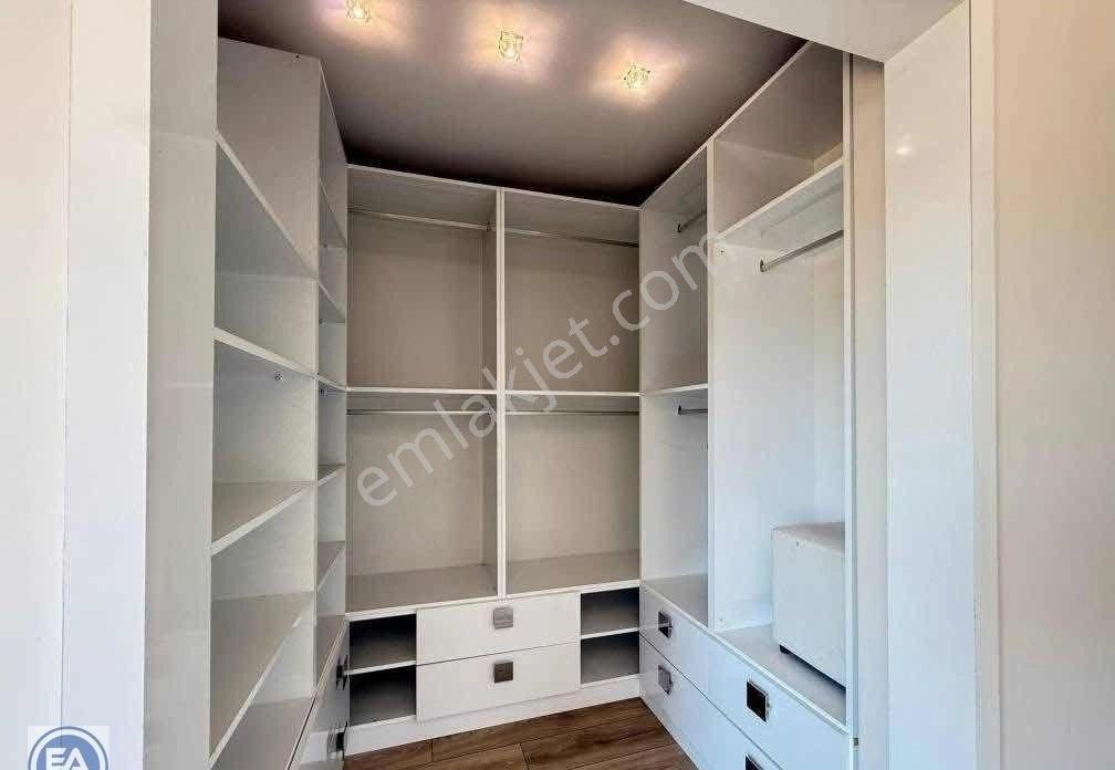Soğucak Havuzlu Site İçerisinde 3+1 Geniş Villa - Görsel 9