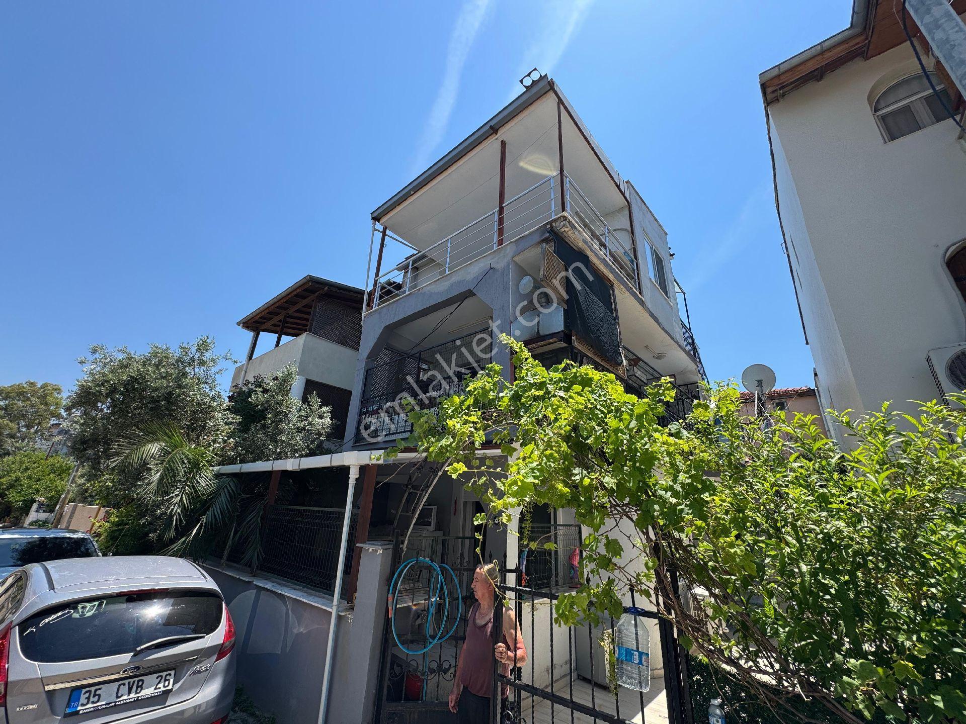 İzmir Seferihisar Ürkmez De Denize 50 Metre Mesafede Satılık 2+1 - Görsel 2