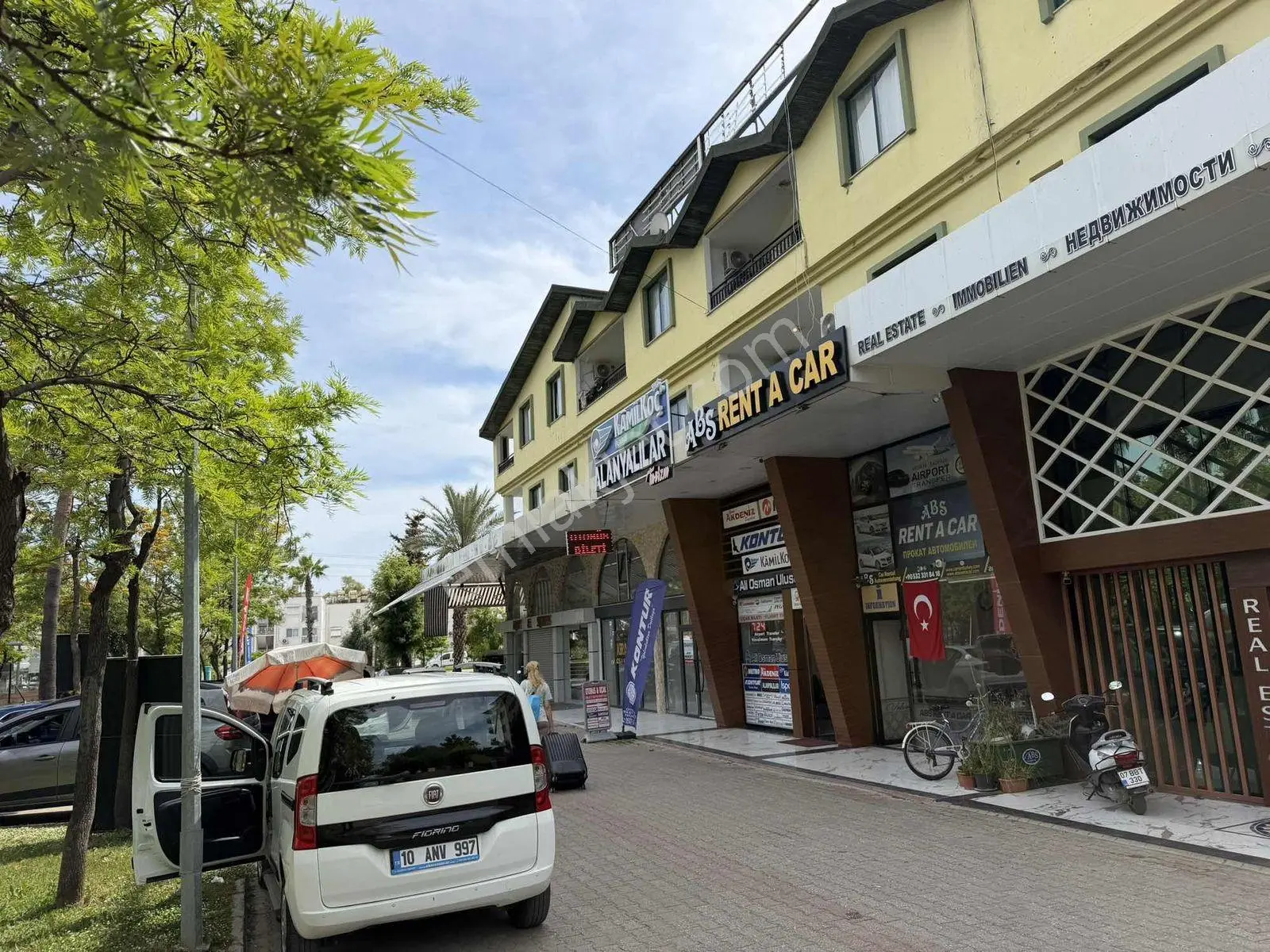 Konaklı Merkez Kiralık 2 Adet Dükkan - Görsel 4