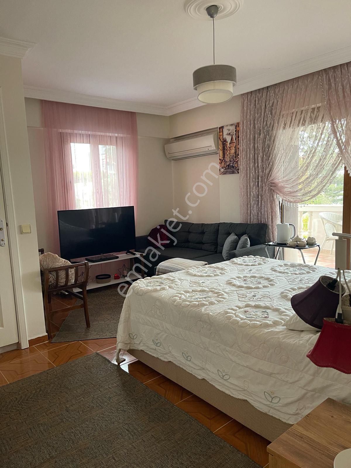 Çeşme Dalyan Marina Yakını Kiralık Sezonluk/aylık Müstakil Havuzlu Villa - Görsel 13