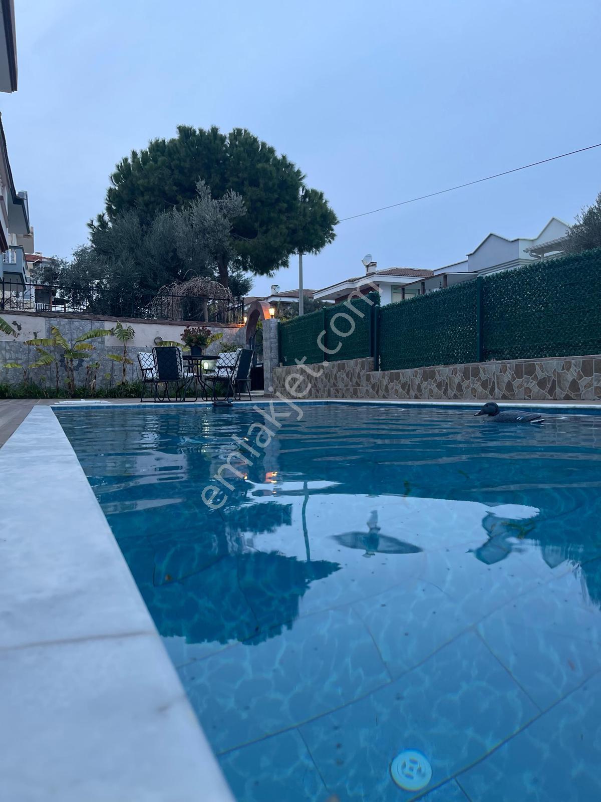 Çeşme Dalyan Marina Yakını Kiralık Sezonluk/aylık Müstakil Havuzlu Villa - Görsel 3