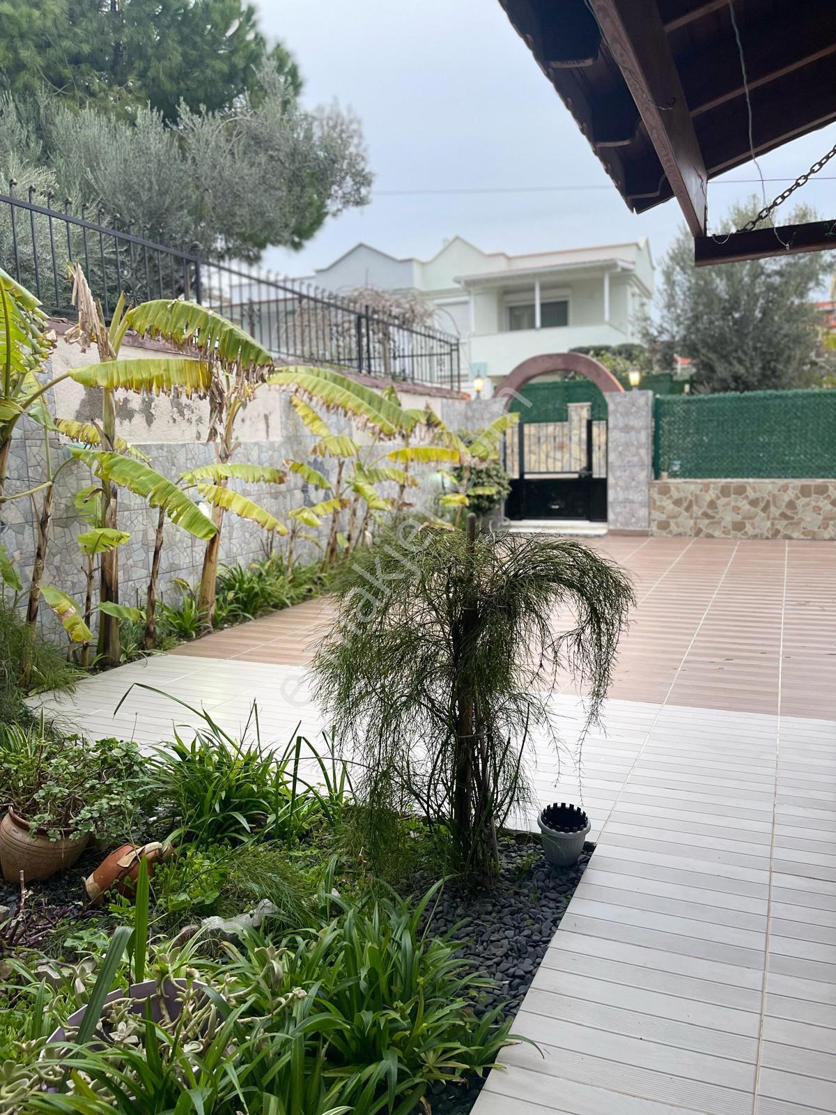 Çeşme Dalyan Marina Yakını Kiralık Sezonluk/aylık Müstakil Havuzlu Villa - Görsel 29