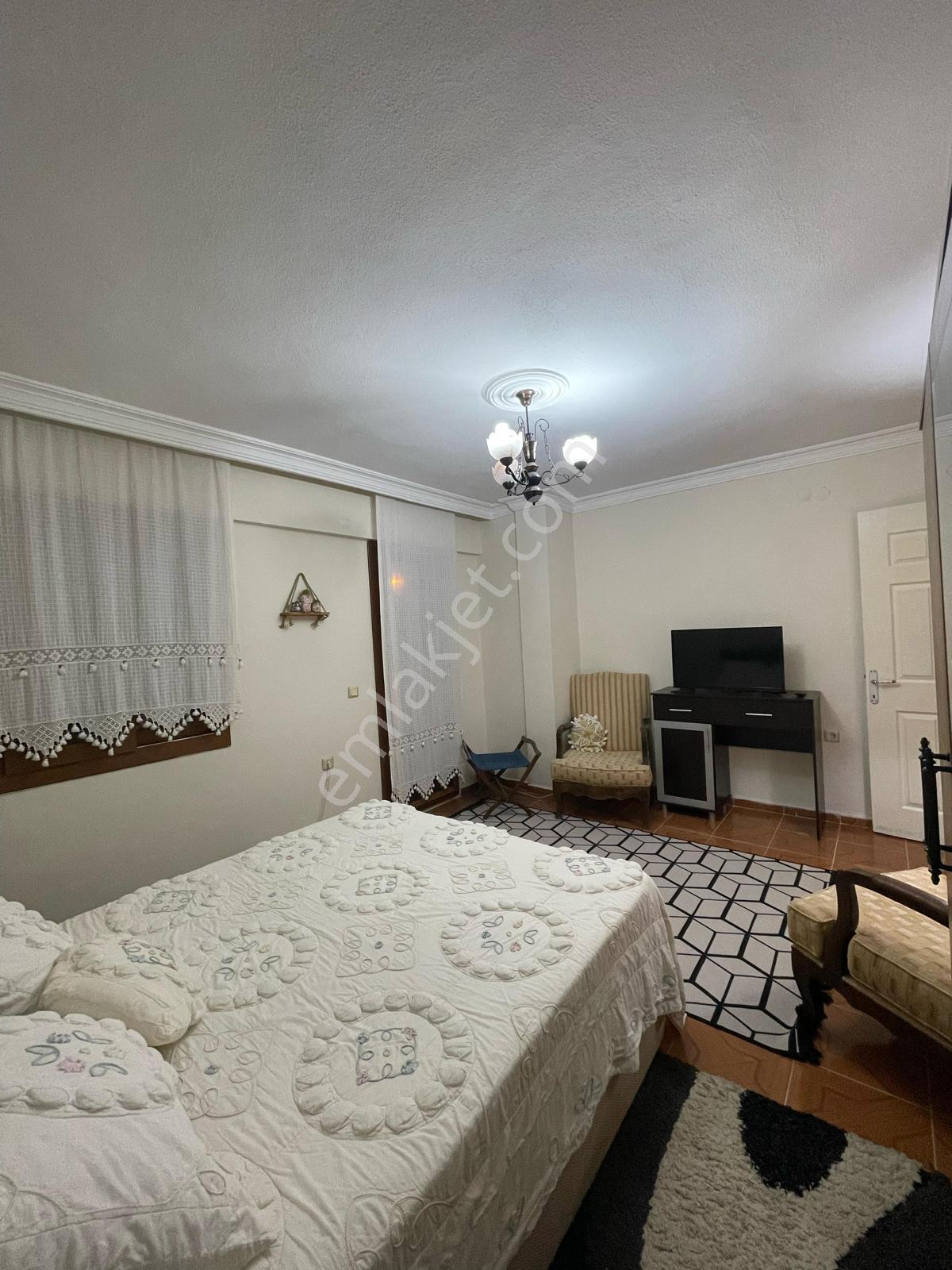 Çeşme Dalyan Marina Yakını Kiralık Sezonluk/aylık Müstakil Havuzlu Villa - Görsel 20