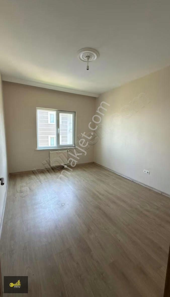 Patu Emlak'tan Erguvankent Sitesinde Kiralık 3+1 Ara Kat Daire - Görsel 8