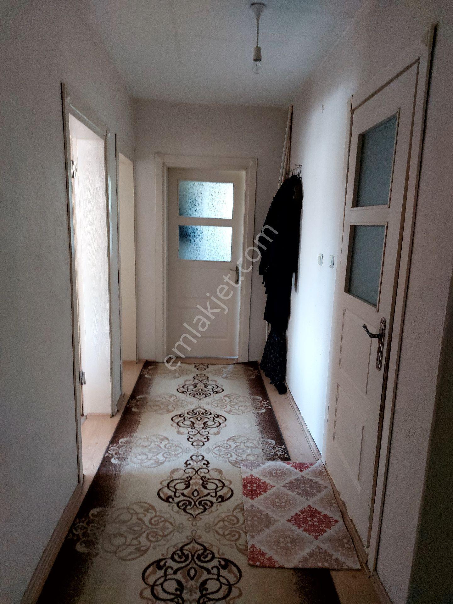 Köy Merkezinde Temiz 3 Katlı - Görsel 20