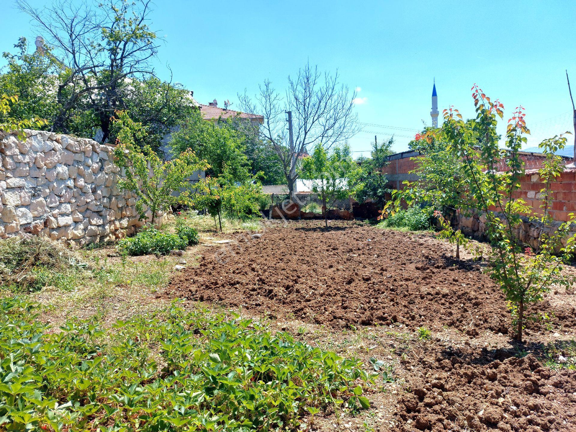 Köy Merkezinde Temiz 3 Katlı - Görsel 13
