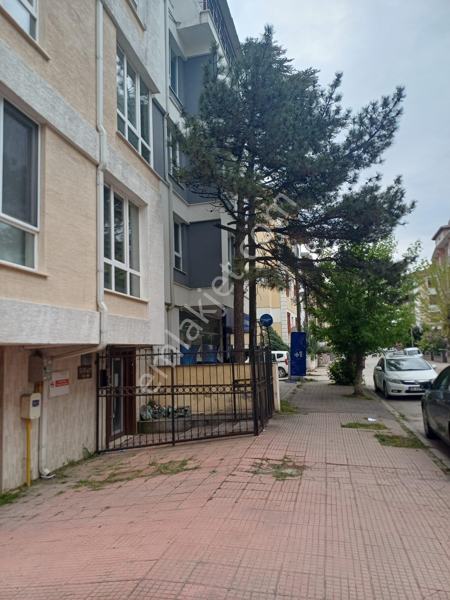 Century 21 Vizyon'dan Bahçelievler'de Satılık 3+1 Daire - Görsel 23