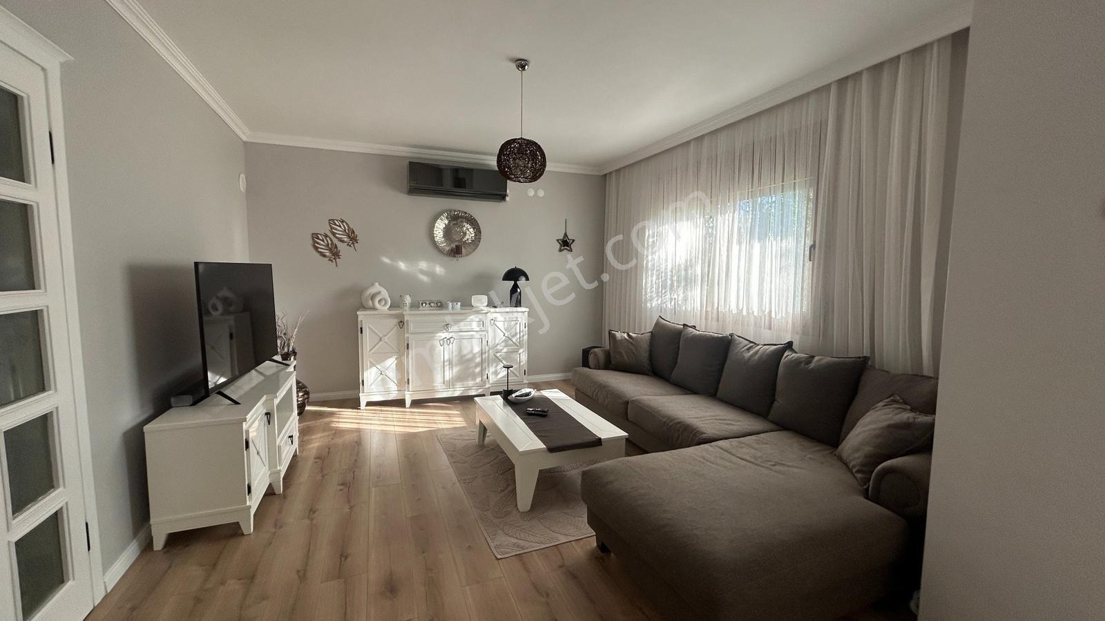Marmaris Camiavlunda Satılık 5+1 Tribleks Havuzlu Villa - Görsel 4