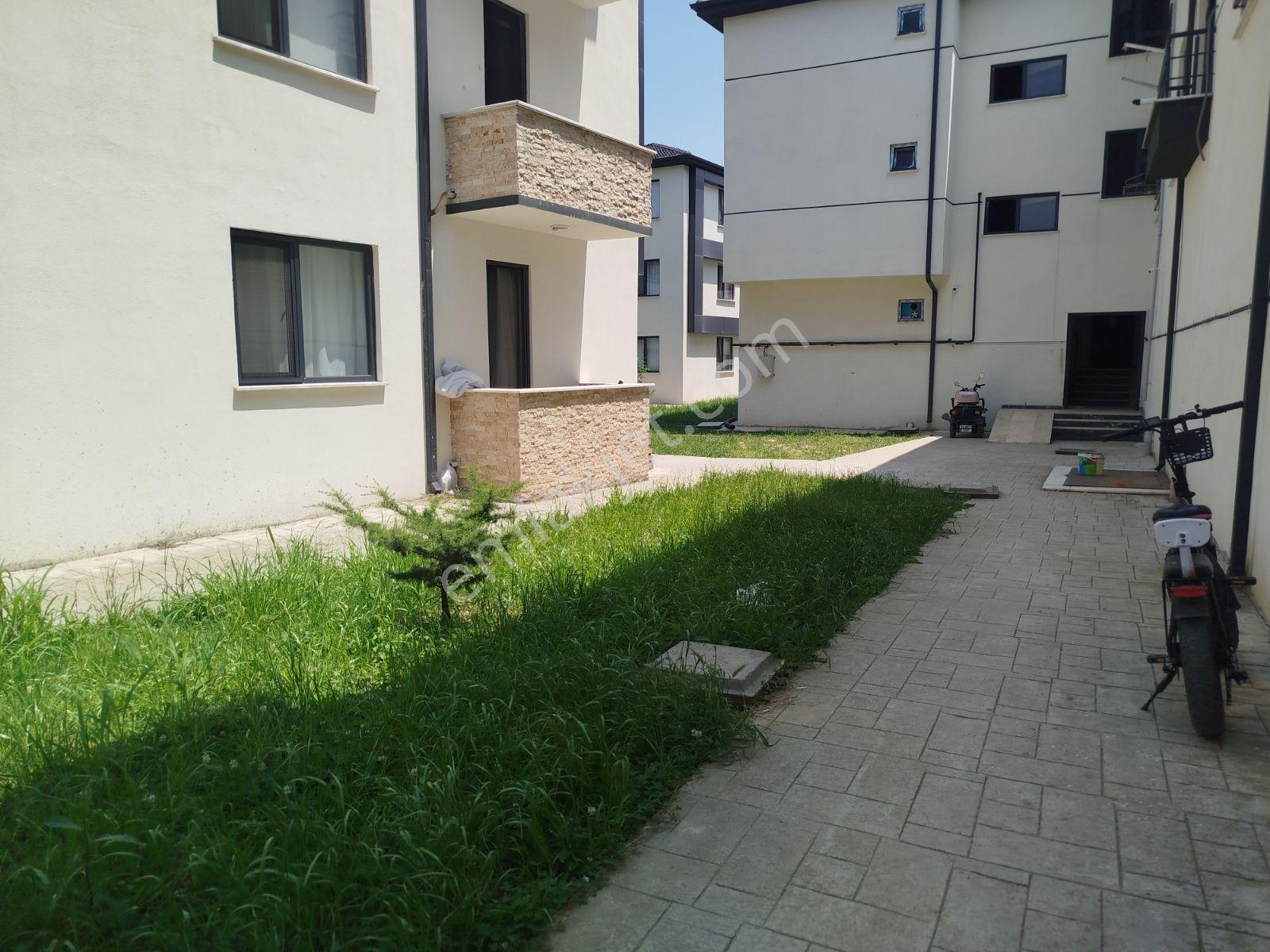 Aker Emlaktan Yunus Emre Mahalledinde 1+1 Full Eşyalı Kiralık Da