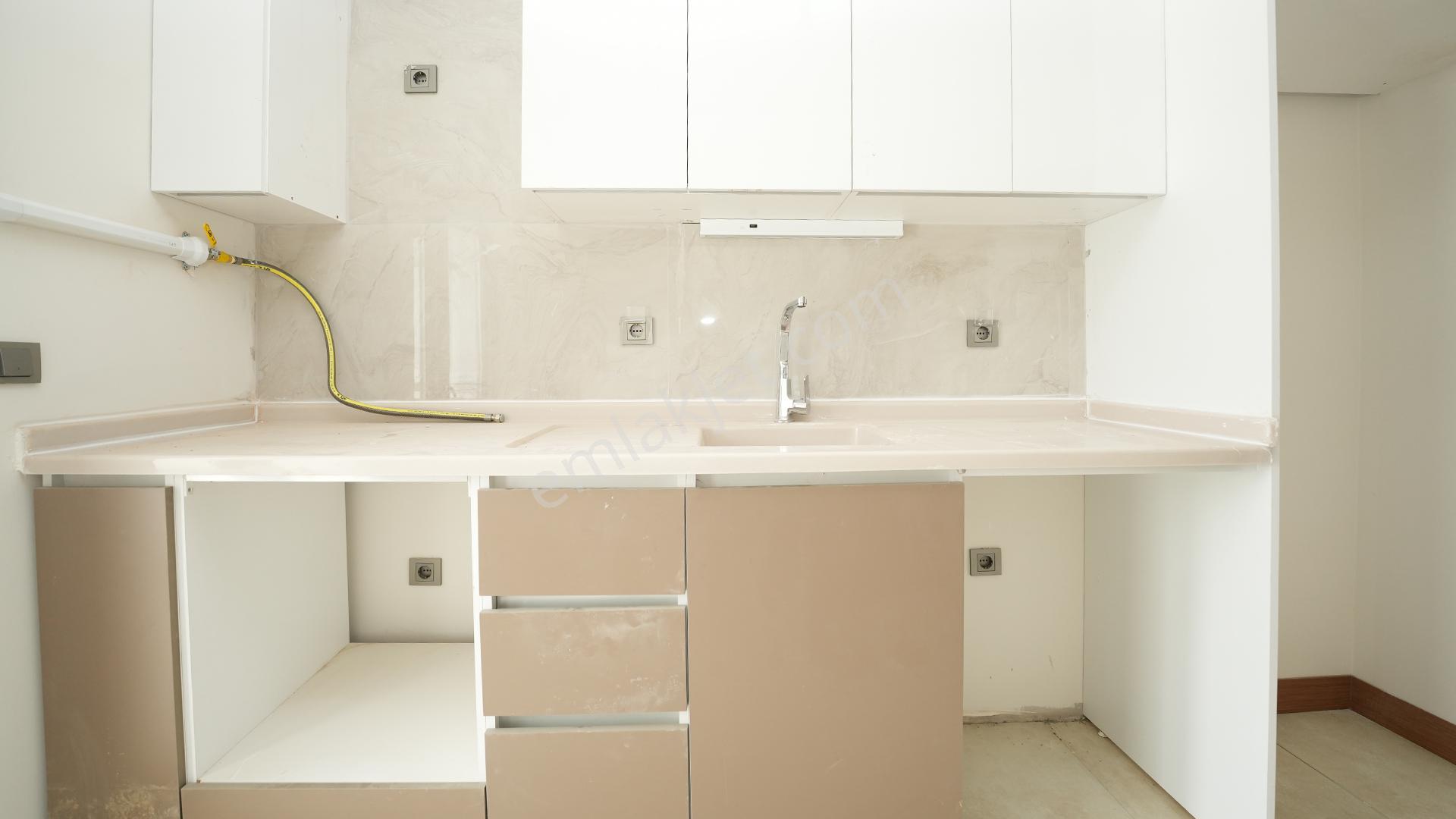 C21 Cius; Cihatlı Toki De Asansörlü Ara Kat 3+1 Kiralık Daire - Görsel 23