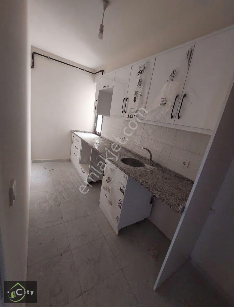Şehremini Melakhatun Okul Yenin Satılık Sıfır Daire 2+1 Enüst Ka - Görsel 8