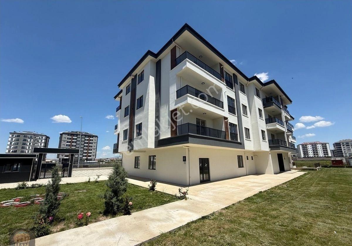 Han Gayrimenkulden Tacin'de Site İçerisinde 2+0 Kiralık Daire - Görsel 16
