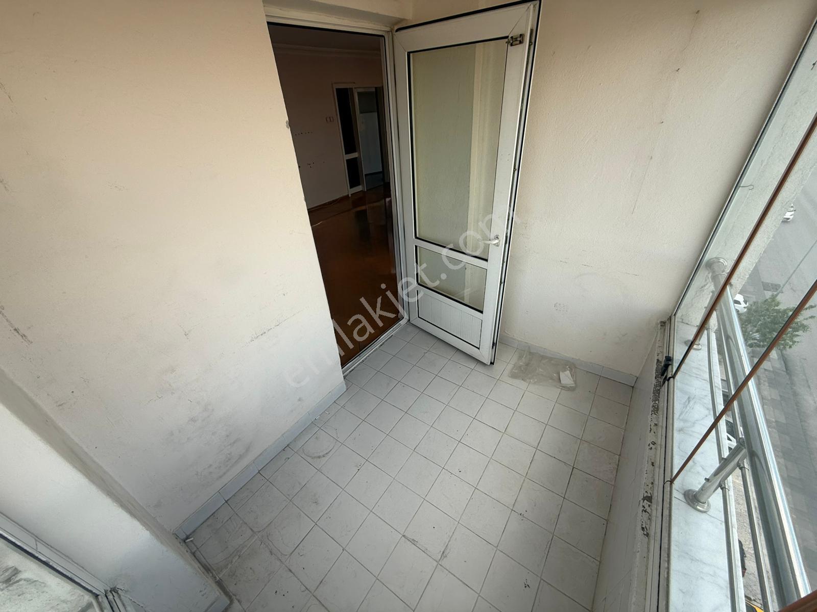Etlik Cad. Üzeri 3+1 Asansörlü Bağımsız Ank. Manzaralı 130m2 - Görsel 10