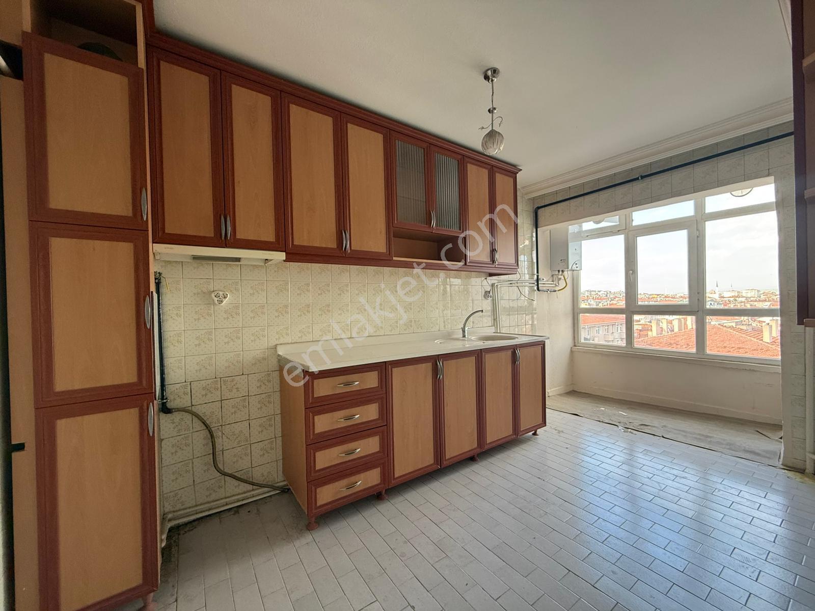 Etlik Cad. Üzeri 3+1 Asansörlü Bağımsız Ank. Manzaralı 130m2 - Görsel 16