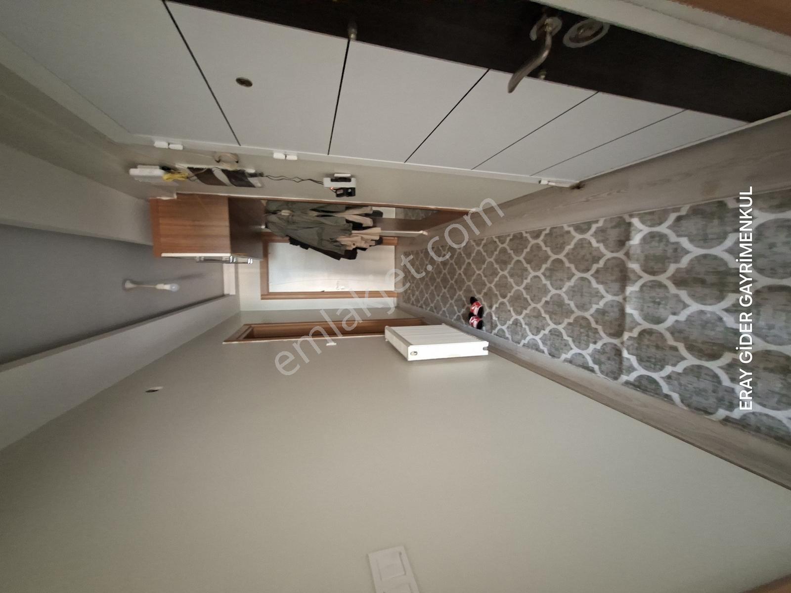 Üniversite Yakın Kiracısı İçinde Eşyalı 2+1 Ara Kat 7 Yıllık - Görsel 14
